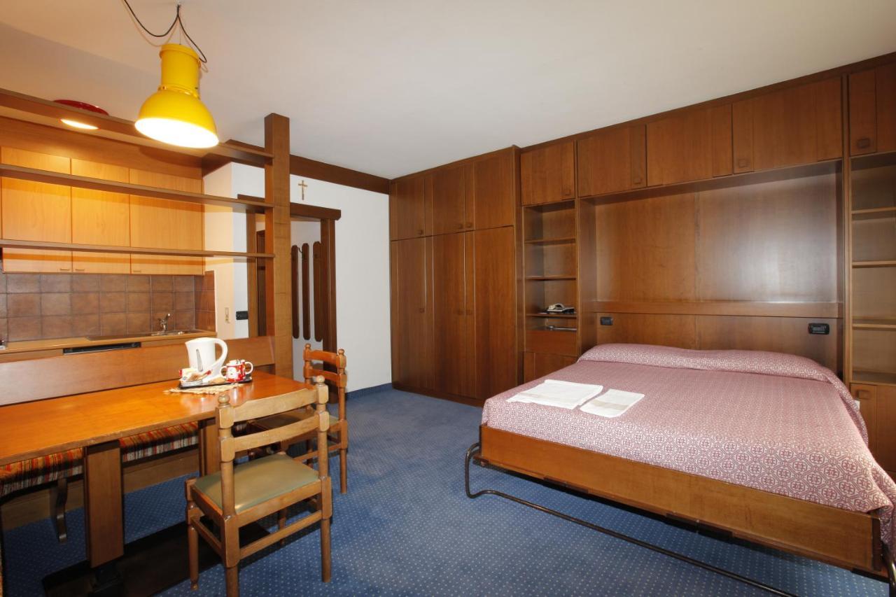 Hotel Carlone Breguzzo Luaran gambar