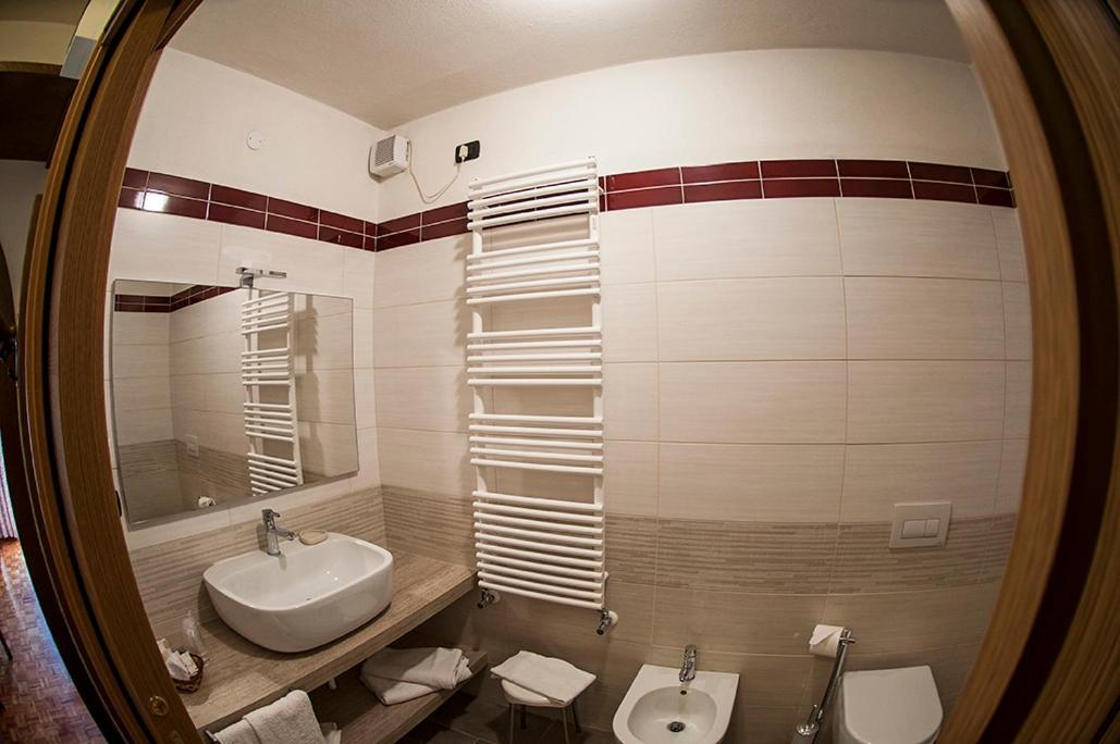 Hotel Carlone Breguzzo Luaran gambar